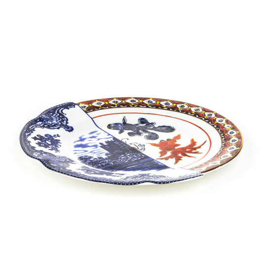 Dinner plate in porcelain