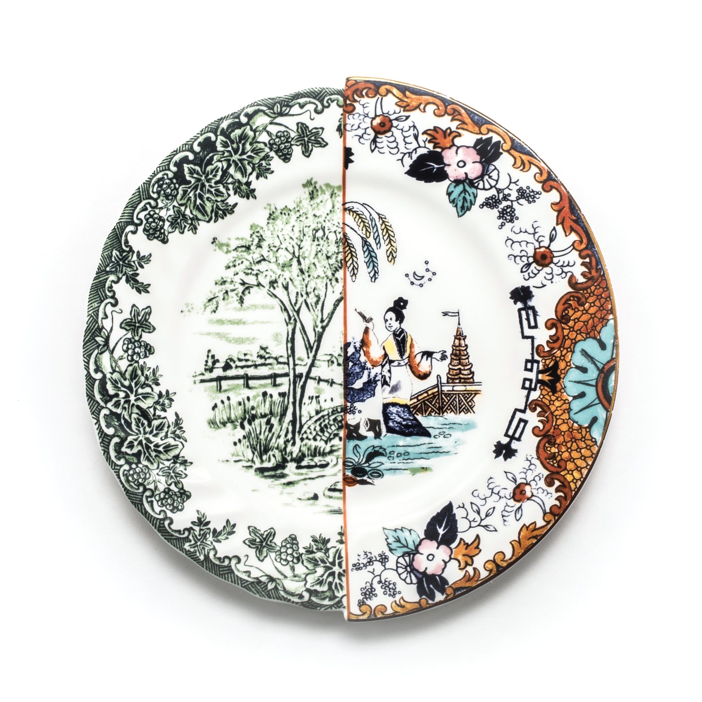 Dinner plate in porcelain