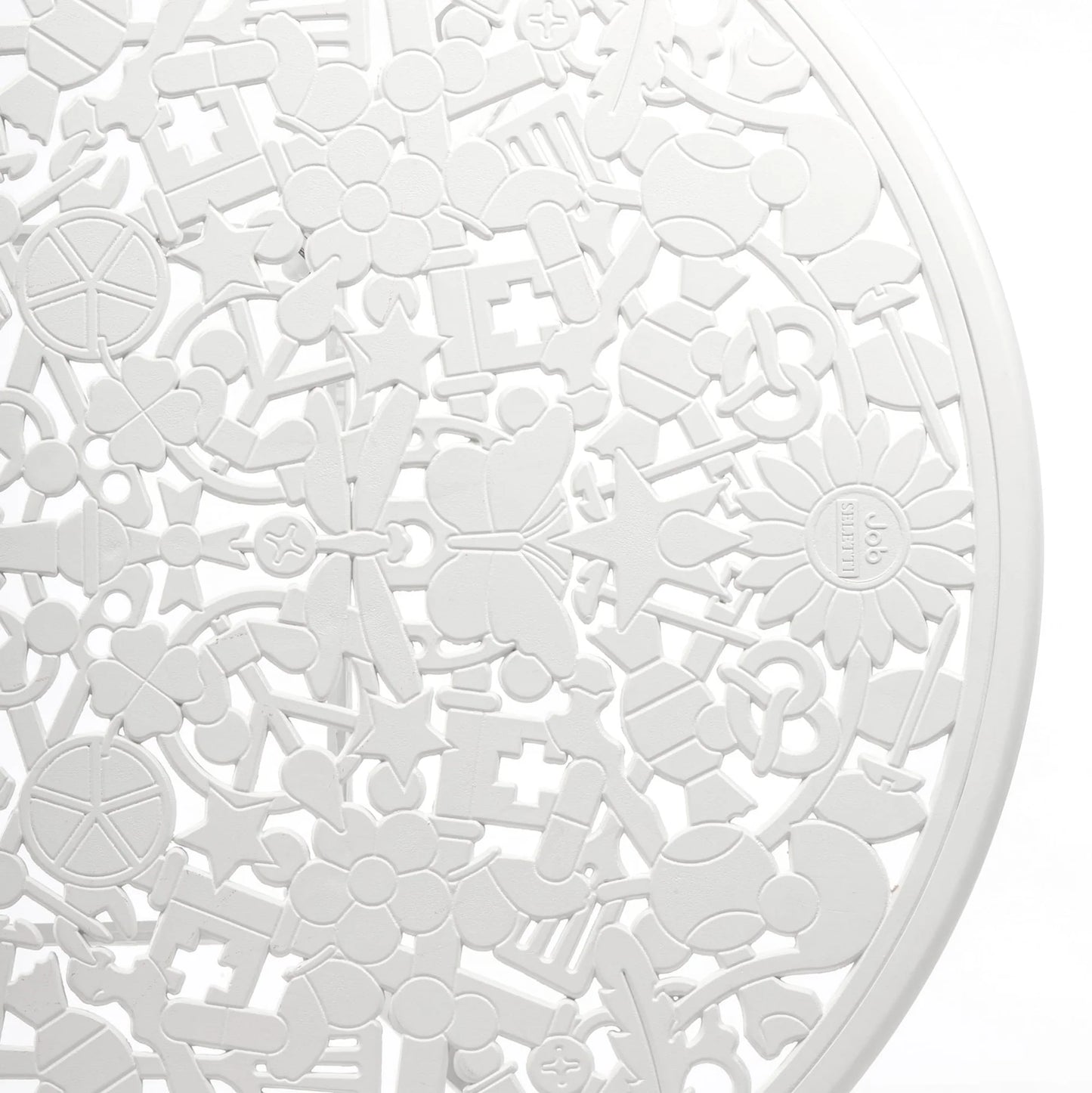 Industry Collection Aluminum Oval Table - White