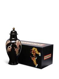 Vase Lipsticks