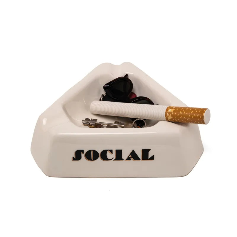 Social Smoker