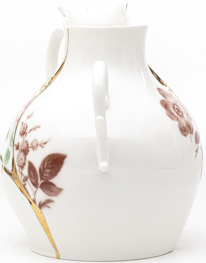 Kintsugi vase