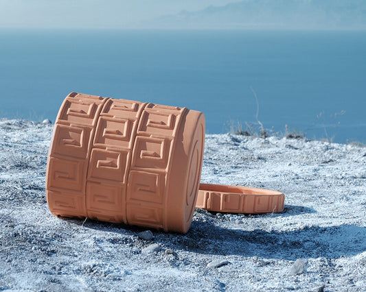 Magna Graecia terracotta vase Greca